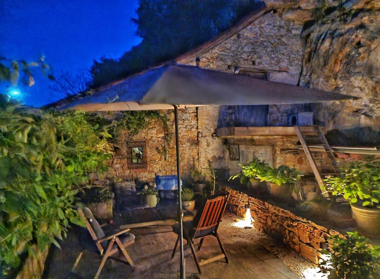 Bed and Breakfast L'Ancienne Forge De Crégols Exterior foto